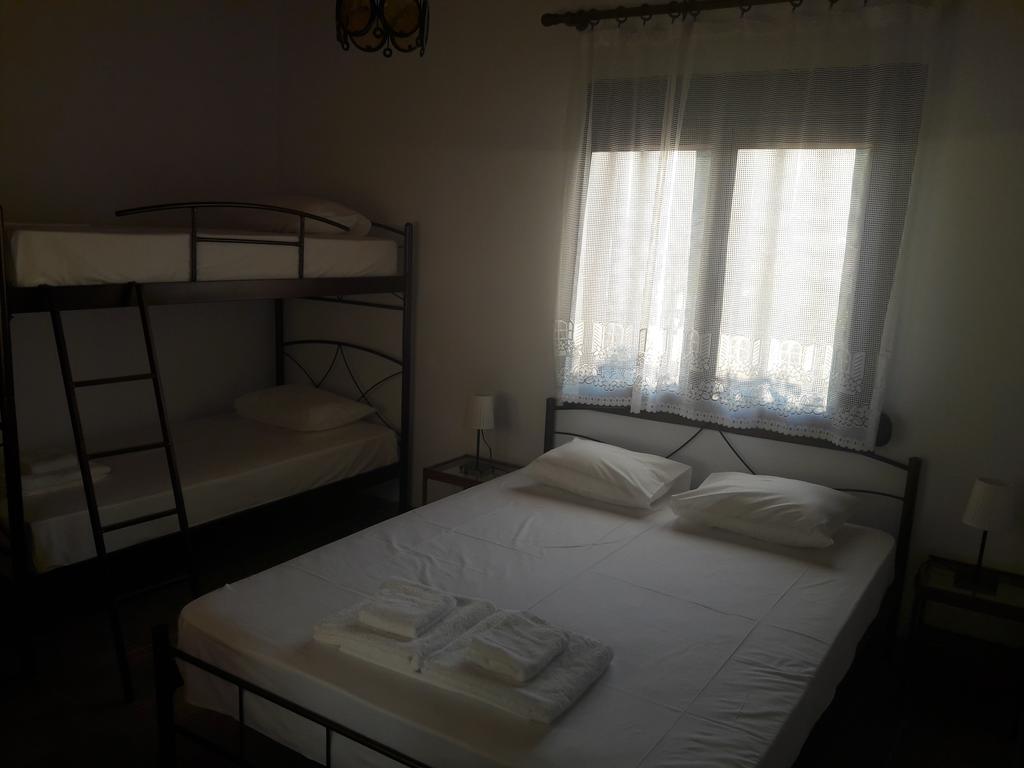 Kesi Holiday Home Potistika Esterno foto
